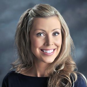 Meet your Posher, Lara